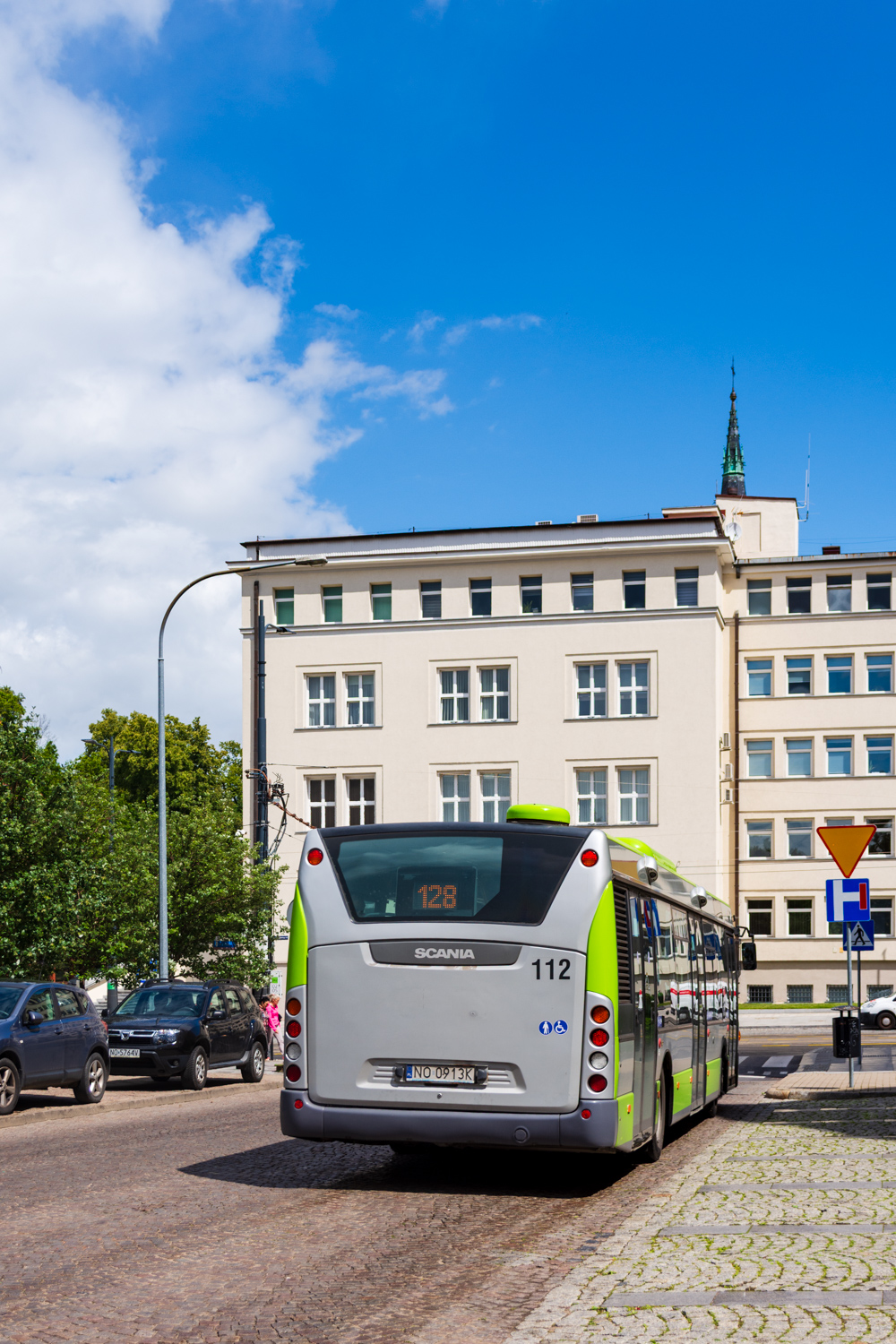 Scania CN270UB 4x2 EB #112